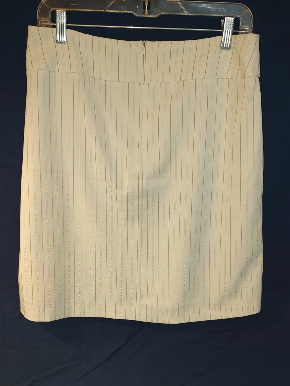 Speechless Cream/Tan Pinstripe Straight Pencil Skirt Size 7